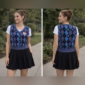 Monster High Alumni argyle sweater vest argyle pattern in Pink, Blue & Grey Sz L